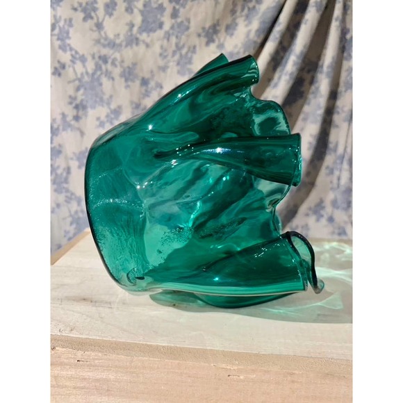 Pellegano Teal Aqua Art Glass Handkerchief Bowl 4.5" tall - Picture 9 of 10